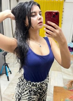 Nandini 3000 Unlimited Shot College Girl - puta in Shillong Photo 3 of 5