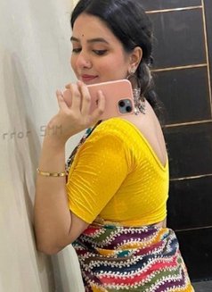 Nandini College Girl - puta in Abu Dhabi Photo 2 of 3