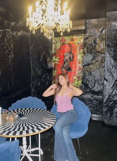 Himani - escort in Colombo Photo 3 of 5