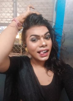 Nandini - Transsexual escort in Kolkata Photo 2 of 5