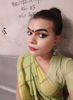 Nandini - Acompañantes transexual in Kolkata Photo 4 of 5