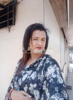 Nandini - Transsexual escort in Mumbai Photo 2 of 5