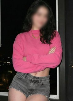 Nandini P - escort in Pune Photo 2 of 4