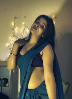 Nandini Vip Escort Kajal - puta in Bangalore Photo 2 of 2