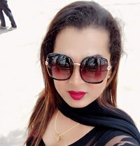 Nandinini - Acompañantes transexual in Mumbai