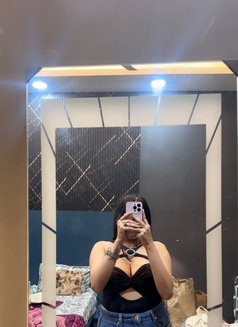 Nandni - escort in Surat Photo 2 of 13