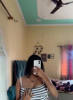 Nandni - escort in Surat Photo 10 of 13