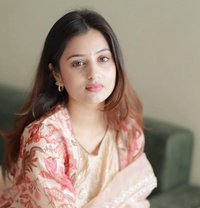 Nandu - escort in Maldives