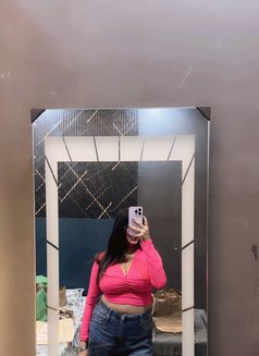 Nandu - escort in Noida Photo 4 of 7