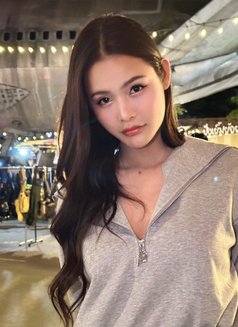 Nanja - Transsexual escort in Shanghai Photo 2 of 29