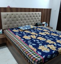 Nanny independent - masseuse in Chandigarh