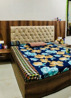 Nanny - masseuse in Punjab Photo 10 of 13