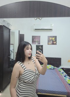 Nanny romantic massage - puta in Muscat Photo 20 of 22