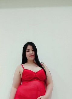 Nanny - masseuse in Al Manama Photo 1 of 4