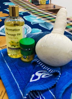 Nanny - masseuse in Chandigarh Photo 9 of 12