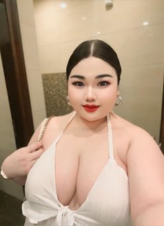 Nanny - masseuse in Dammam Photo 3 of 8