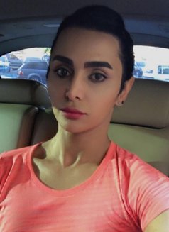 Karoline - Transsexual escort in Beirut Photo 18 of 23