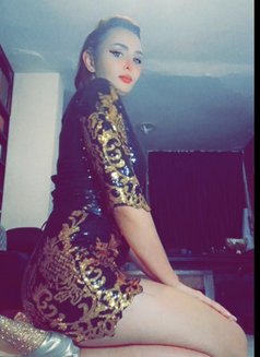 Karoline - Transsexual escort in Beirut Photo 19 of 23