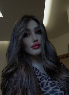 Tala - puta in Beirut Photo 2 of 7