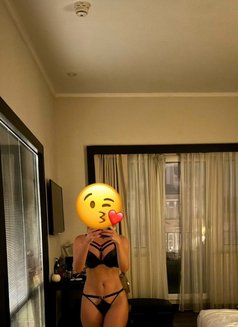 Naomi - Acompañantes transexual in Abu Dhabi Photo 1 of 1