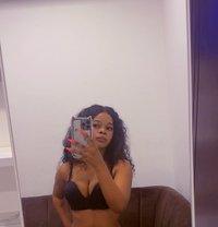 Naomi Babes - puta in Pattaya