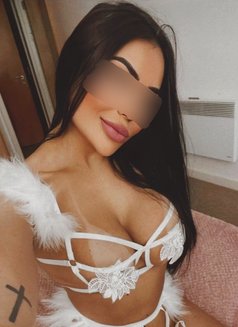 Naomi Dior - escort in Singapore Photo 5 of 7