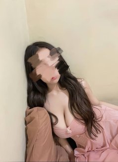Naomi Diorè - escort in Surabaya Photo 3 of 5