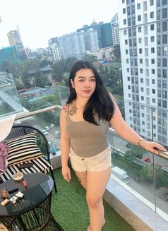 Naomi - puta in Nairobi Photo 1 of 5