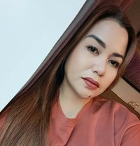 Naomi Filipina - puta in Dubai