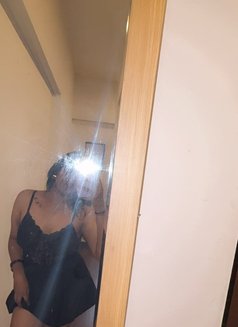 Naomi - escort in Nairobi Photo 2 of 4