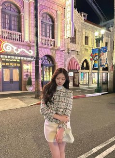 Naomi - puta in Taipei Photo 5 of 5