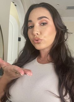 Naomi Pamela - escort in Leeds Photo 1 of 6