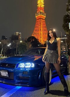 Naomi - puta in Osaka Photo 7 of 8