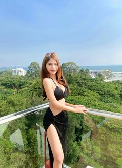 นาโอมิ - masseuse in Chiang Mai Photo 13 of 13