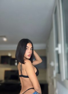 Naomi - escort in Beirut Photo 8 of 8