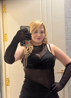 Dianna - escort in Riyadh Photo 7 of 7
