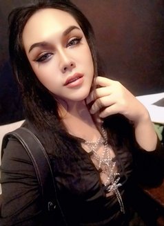 Nara - Acompañantes transexual in Muscat Photo 3 of 3