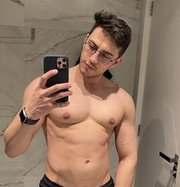 🦋for couples and ladies - masseuse in Dubai
