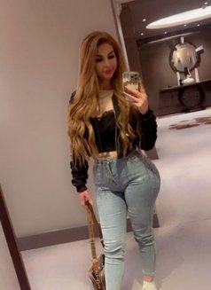 Narin - puta in Baku Photo 26 of 30