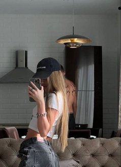 Narin - escort in Baku Photo 20 of 28