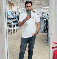 Narinder - Male adult performer in Chandigarh