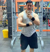 Nas - Male escort in Dubai