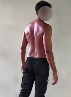 Nash - Male escort in Colombo Photo 5 of 6