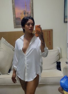 Iris - Transsexual escort in Dubai Photo 6 of 11