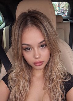 Nastya 18 First Time - puta in Dubai Photo 12 of 12