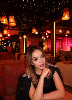 Nastya 19 Student - puta in Dubai Photo 1 of 12