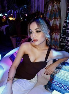 Nastya 19 Student - puta in Dubai Photo 4 of 12
