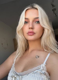 Nastya - escort in Dubai Photo 3 of 6