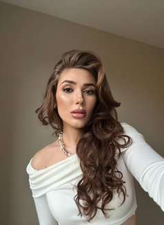 Nastya - escort in Hong Kong Photo 4 of 9