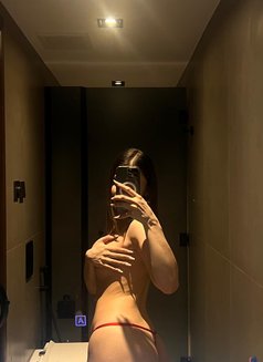 Nastya - escort in Jeddah Photo 5 of 7